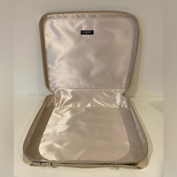 NWOT Lancome Gold Cosmetic Case - Picture 3 of 6